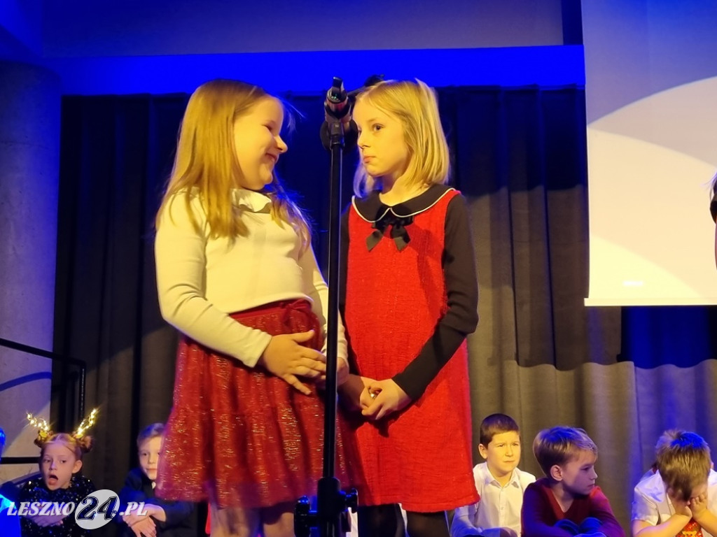 Koncert uczniów Szkoły Podstawowej nr 12 w Lesznie