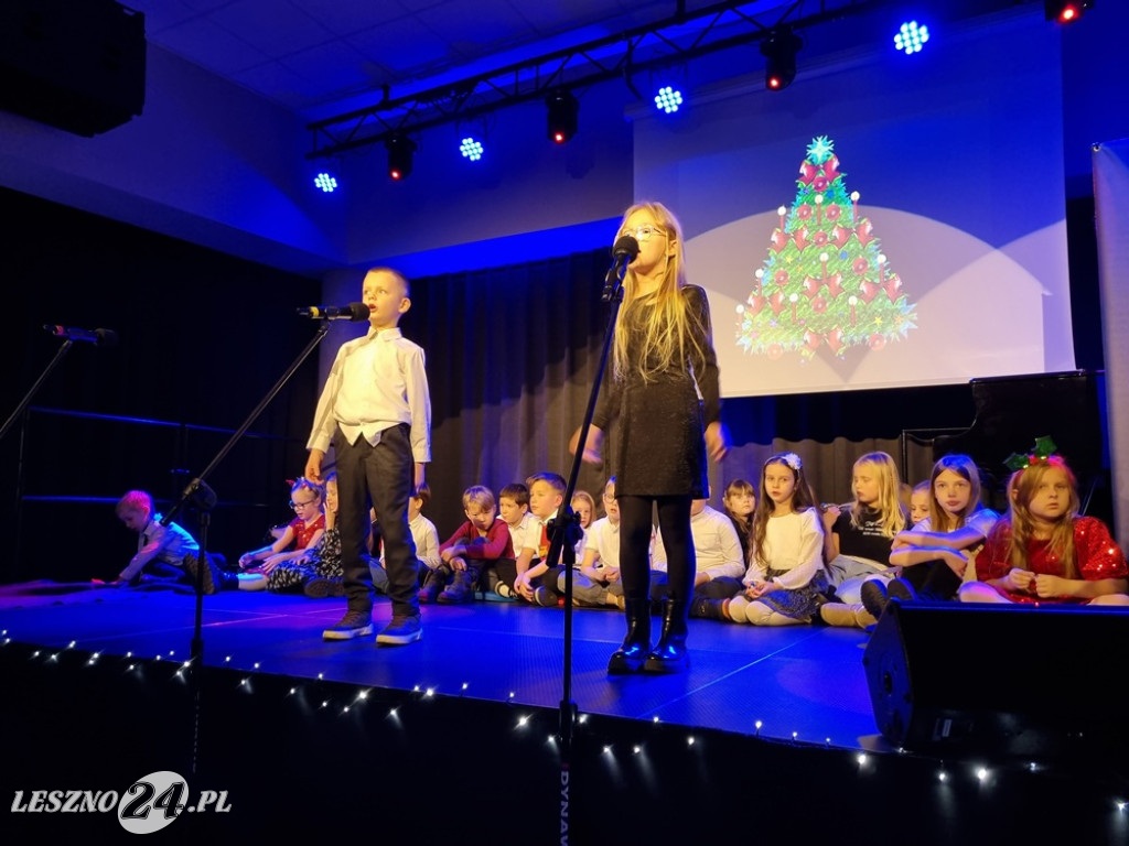 Koncert uczniów Szkoły Podstawowej nr 12 w Lesznie