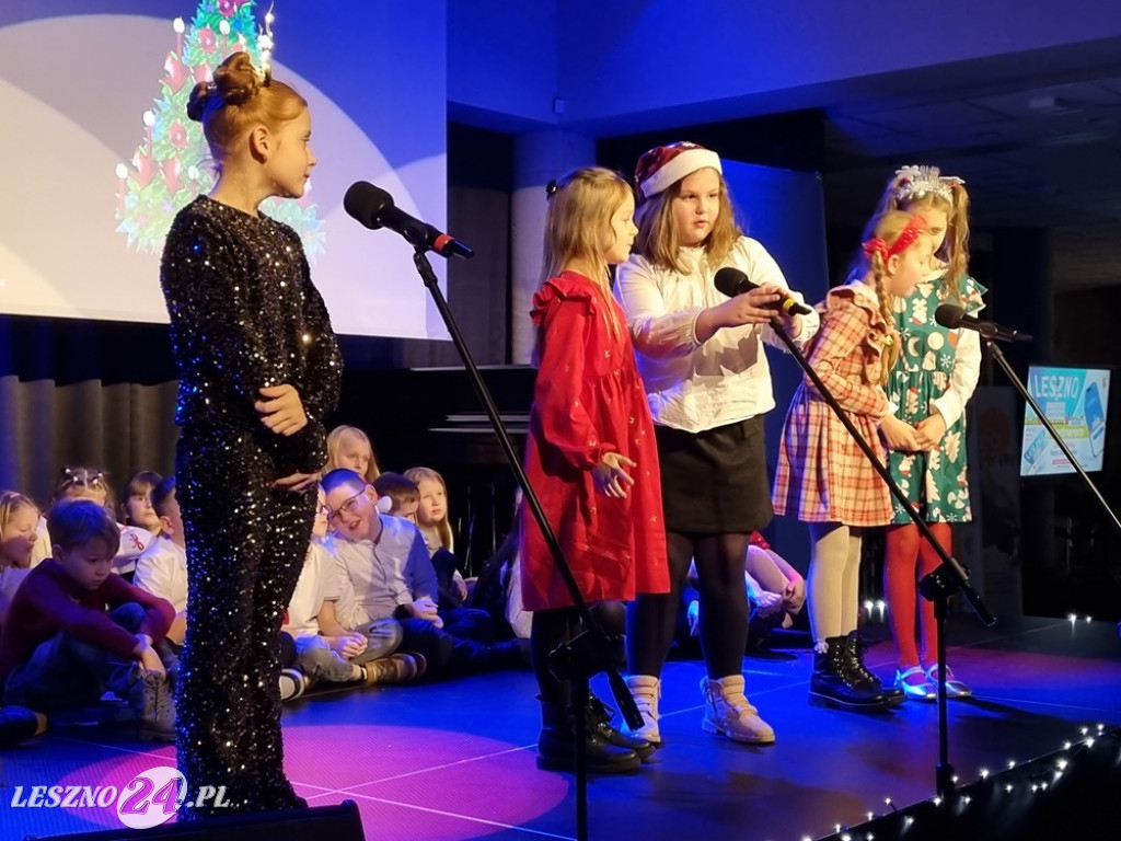 Koncert uczniów Szkoły Podstawowej nr 12 w Lesznie