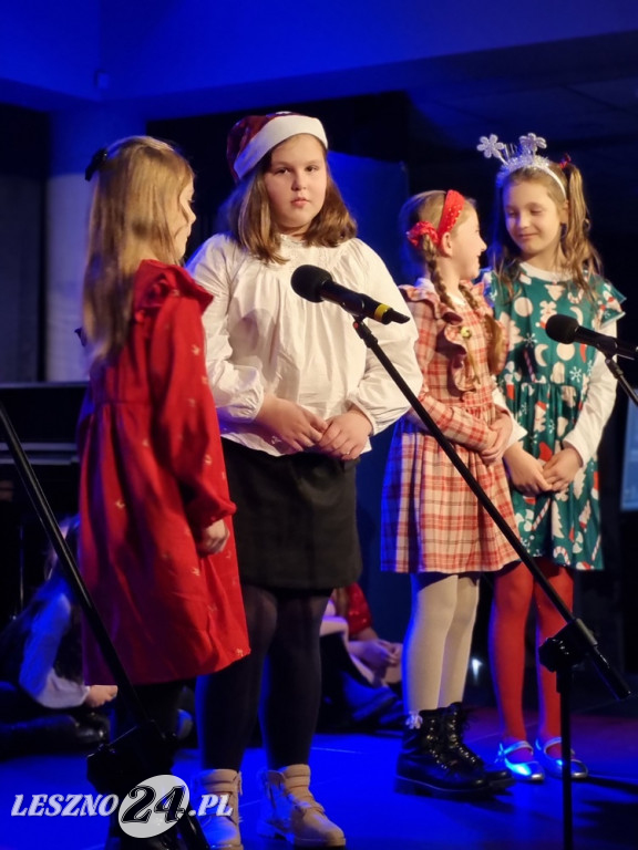 Koncert uczniów Szkoły Podstawowej nr 12 w Lesznie