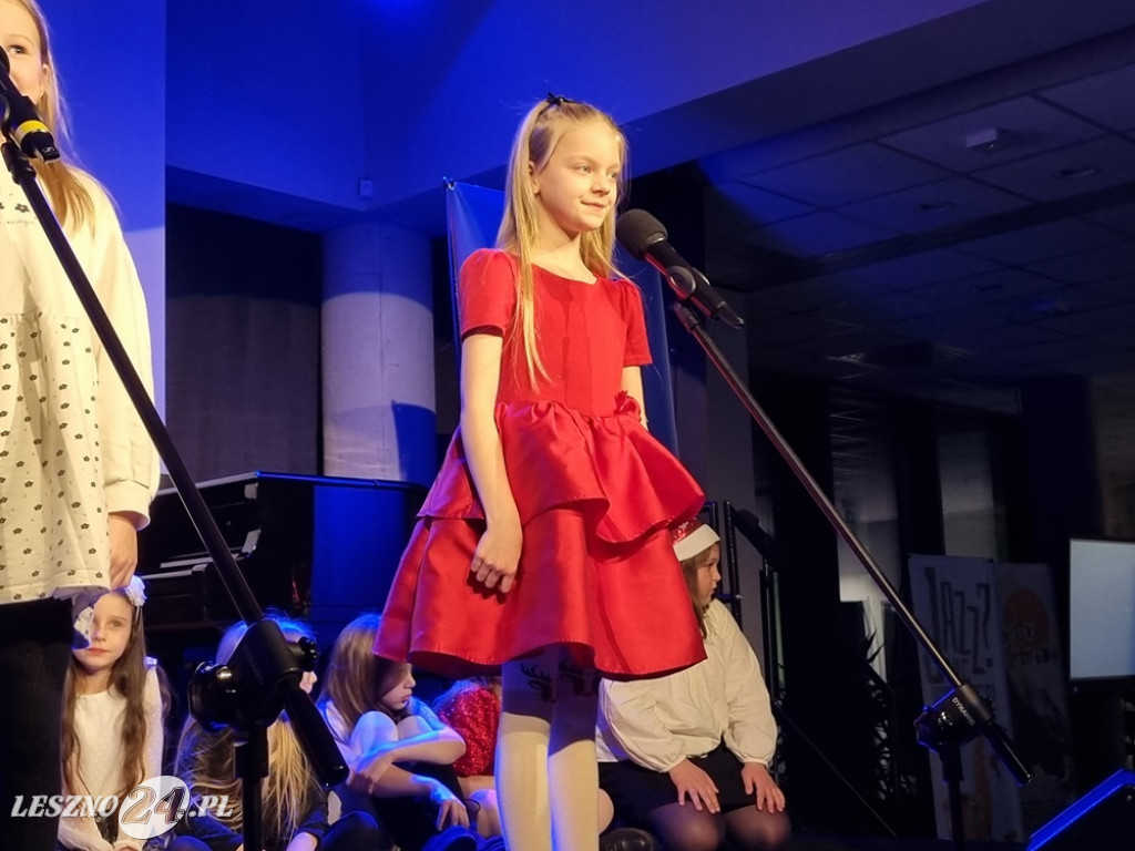 Koncert uczniów Szkoły Podstawowej nr 12 w Lesznie