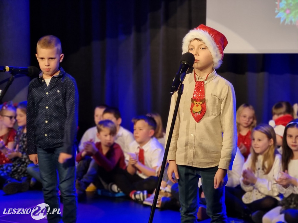 Koncert uczniów Szkoły Podstawowej nr 12 w Lesznie