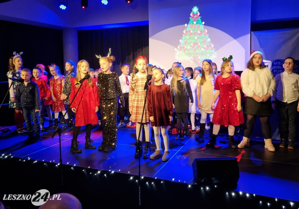 Koncert uczniów Szkoły Podstawowej nr 12 w Lesznie