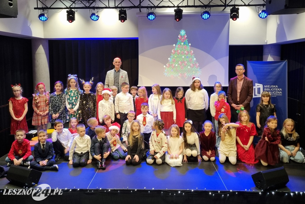 Koncert uczniów Szkoły Podstawowej nr 12 w Lesznie