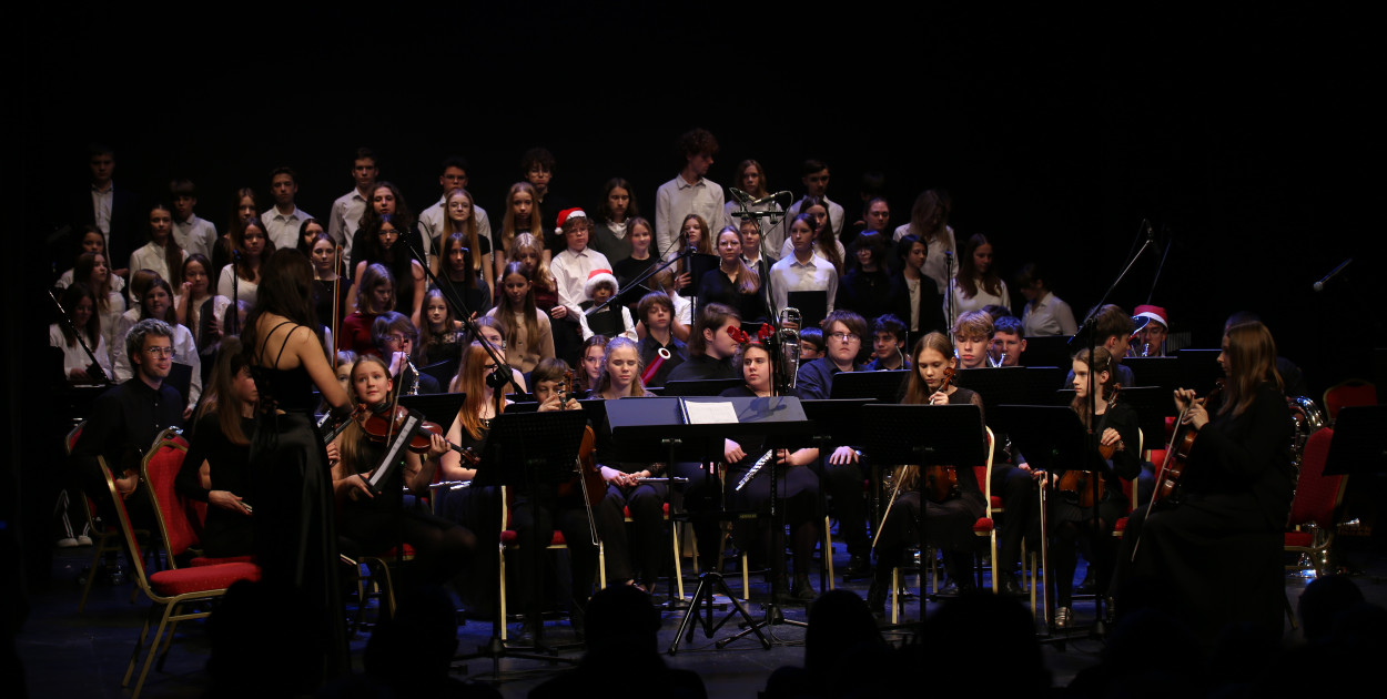 Koncert Świąteczmy PSM I i II stopnia w Lesznie