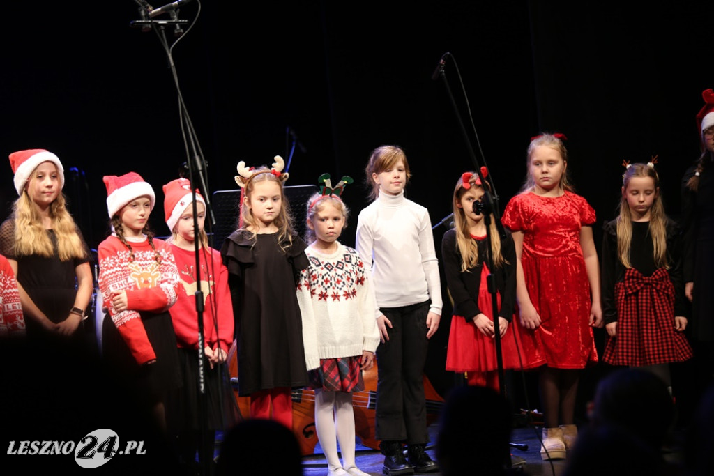 Koncert Świąteczmy PSM I i II stopnia w Lesznie
