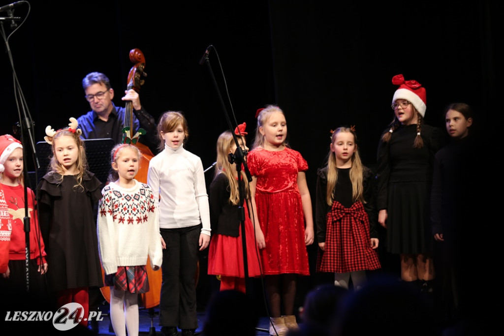 Koncert Świąteczmy PSM I i II stopnia w Lesznie