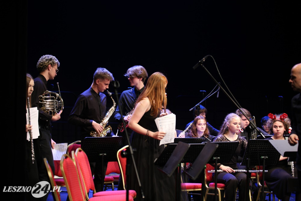 Koncert Świąteczmy PSM I i II stopnia w Lesznie