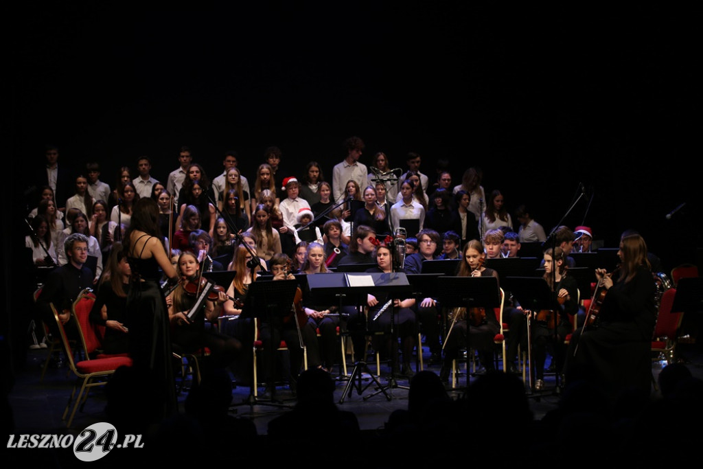 Koncert Świąteczmy PSM I i II stopnia w Lesznie