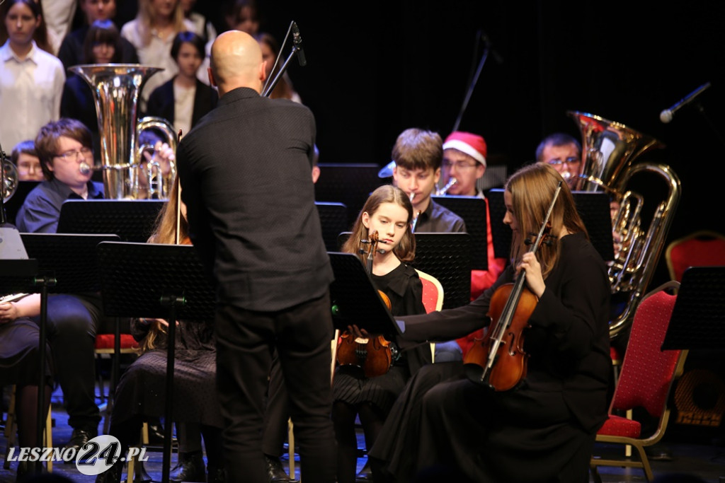 Koncert Świąteczmy PSM I i II stopnia w Lesznie