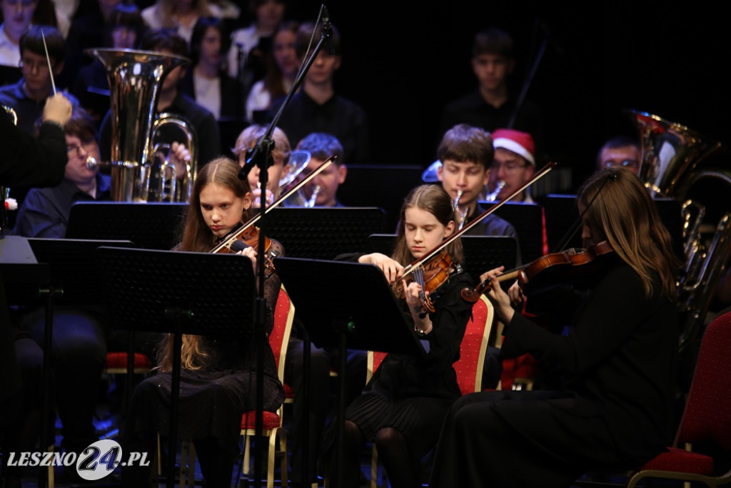 Koncert Świąteczmy PSM I i II stopnia w Lesznie