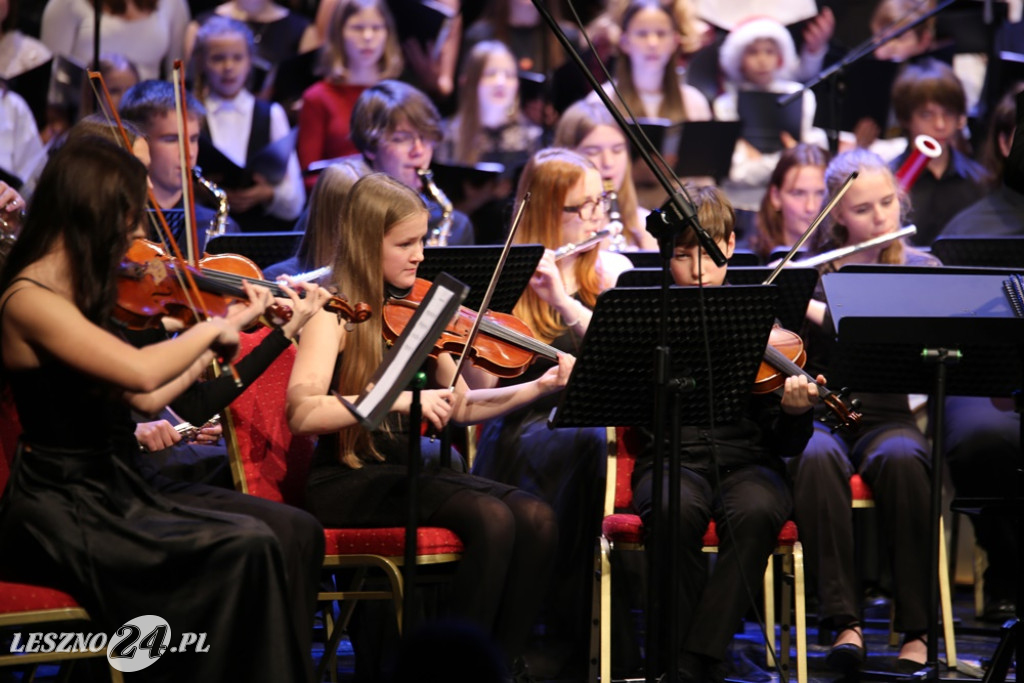 Koncert Świąteczmy PSM I i II stopnia w Lesznie