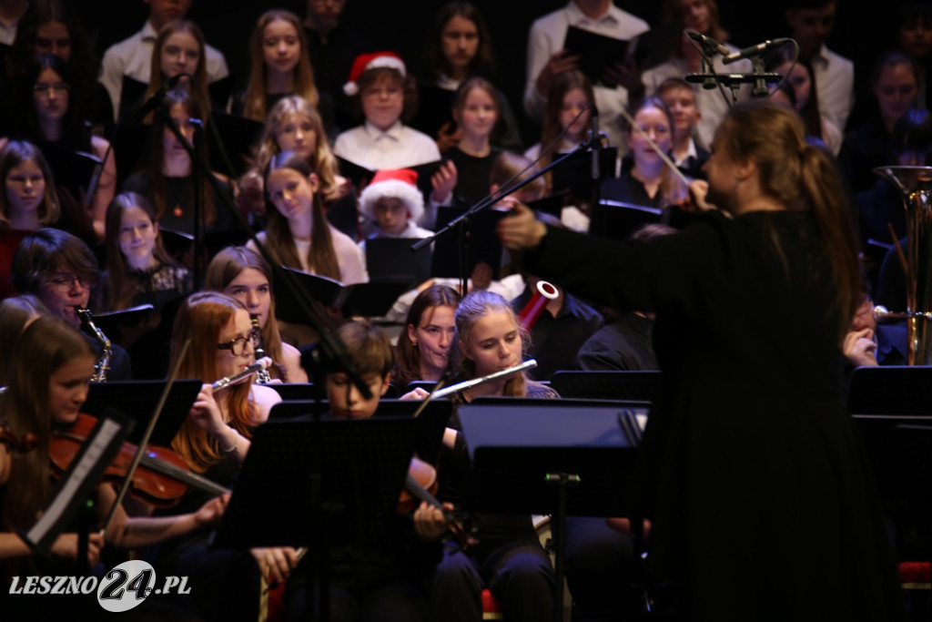 Koncert Świąteczmy PSM I i II stopnia w Lesznie