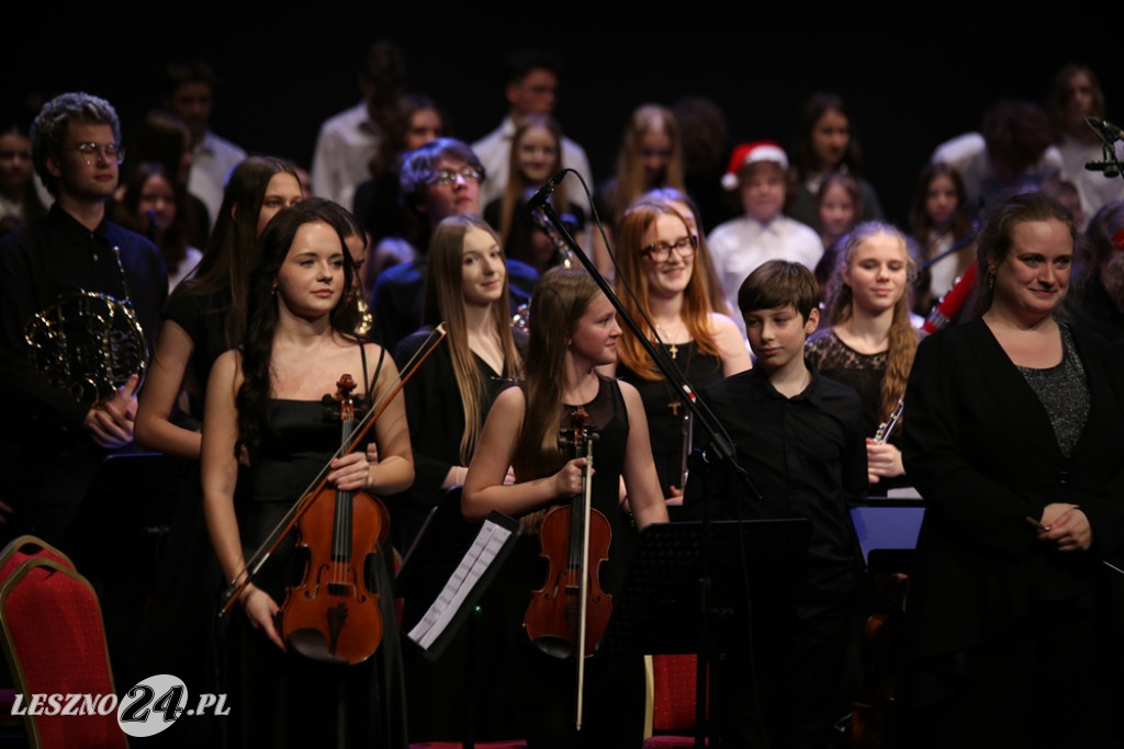 Koncert Świąteczmy PSM I i II stopnia w Lesznie