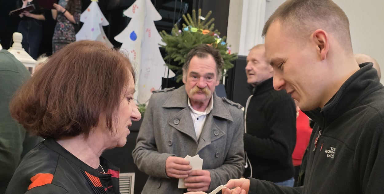 Wigilia dla samotnych i bezdomnych w Lesznie