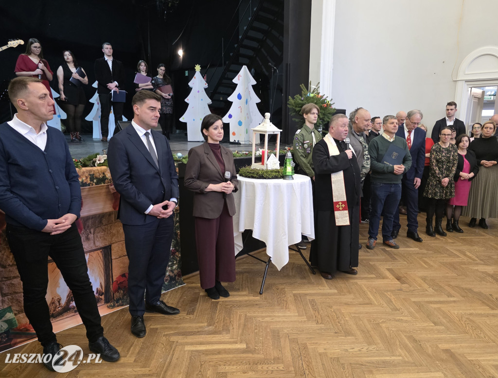 Wigilia dla samotnych i bezdomnych w Lesznie