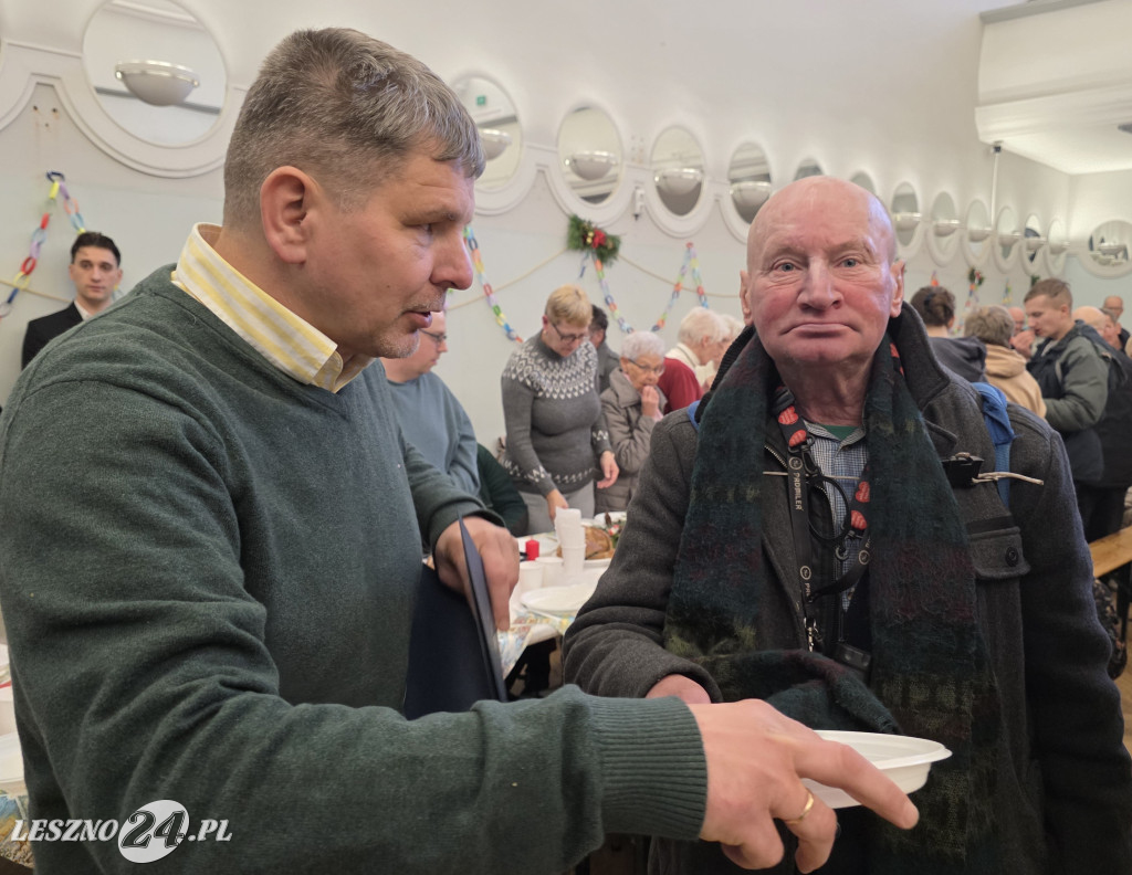 Wigilia dla samotnych i bezdomnych w Lesznie