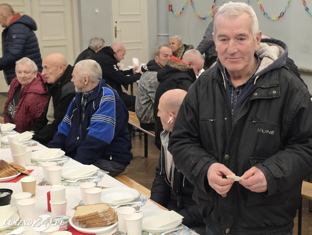 Wigilia dla samotnych i bezdomnych w Lesznie