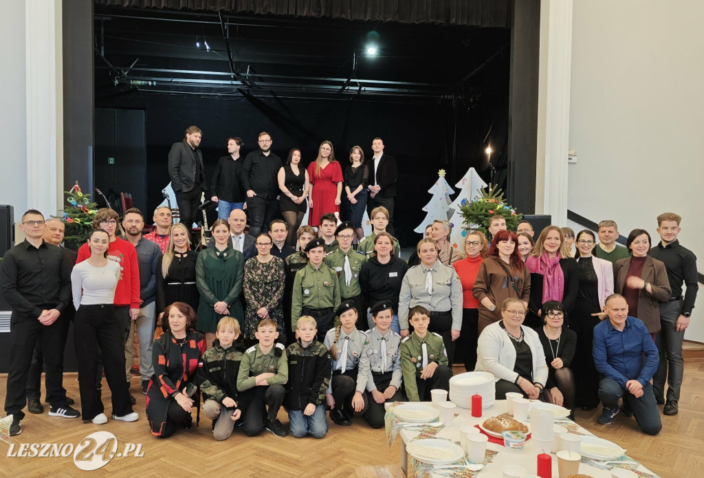 Wigilia dla samotnych i bezdomnych w Lesznie