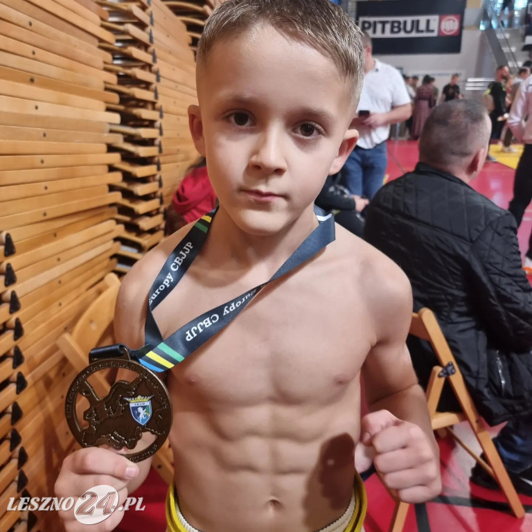 Dwunastoletni Tyson z Leszna zdobywa kolejne medale w sportach walki