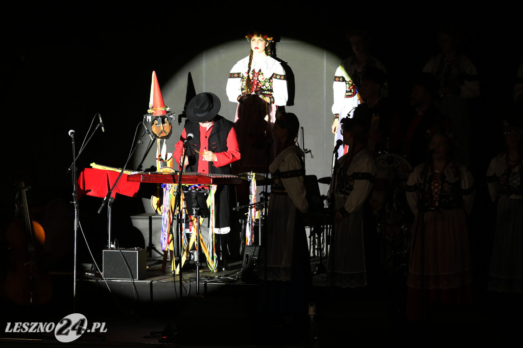 Kolędy na ludowo z tańcem