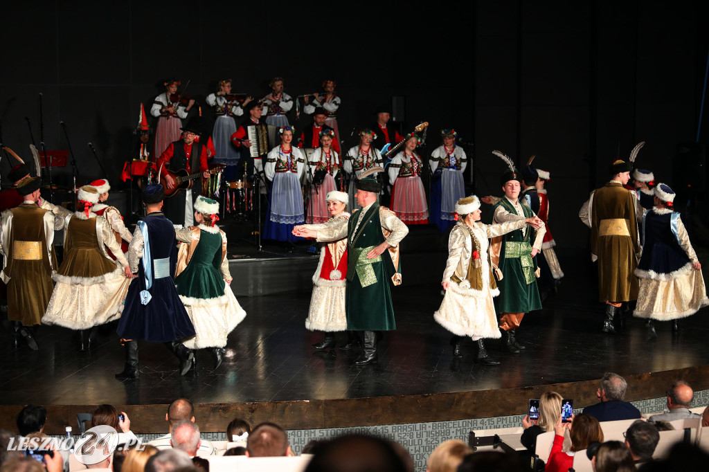 Kolędy na ludowo z tańcem