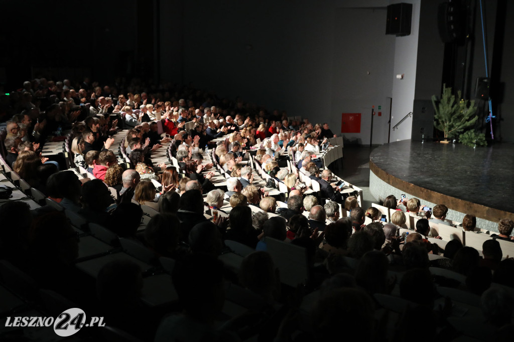 Kolędy na ludowo z tańcem