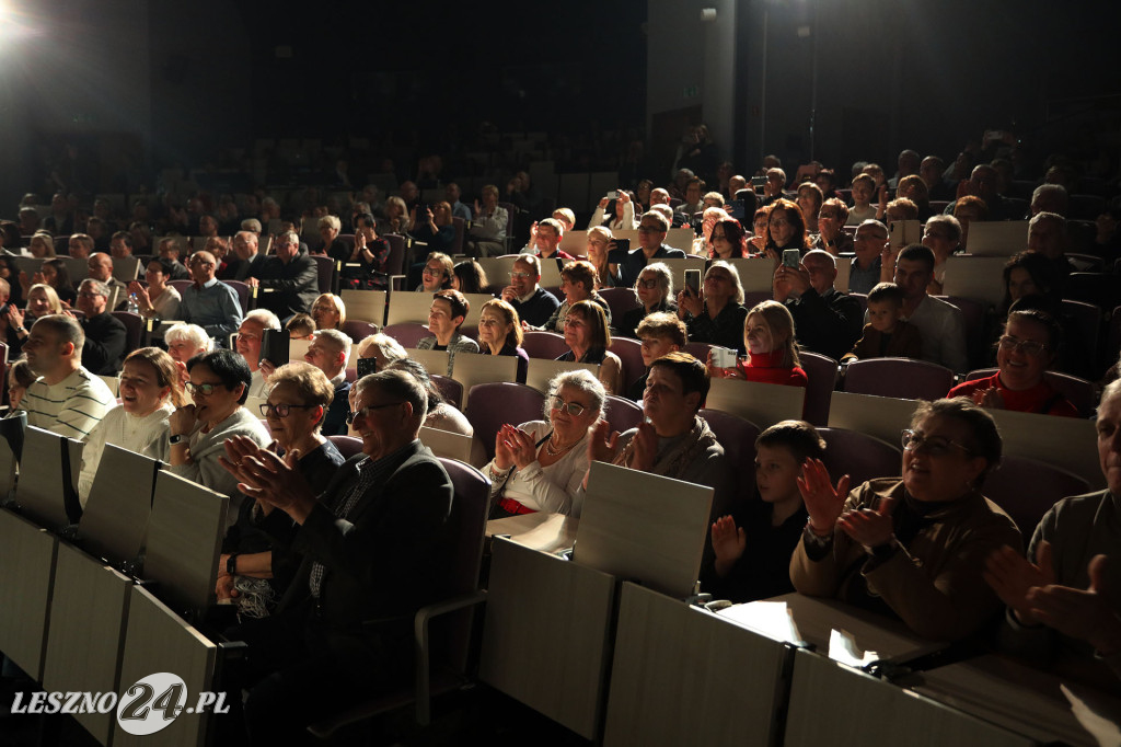Kolędy na ludowo z tańcem
