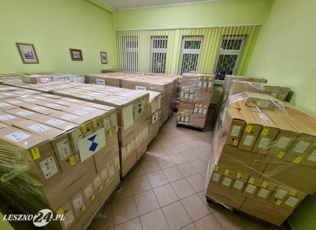 Transport akt z Archiwum Państwowego w Lesznie