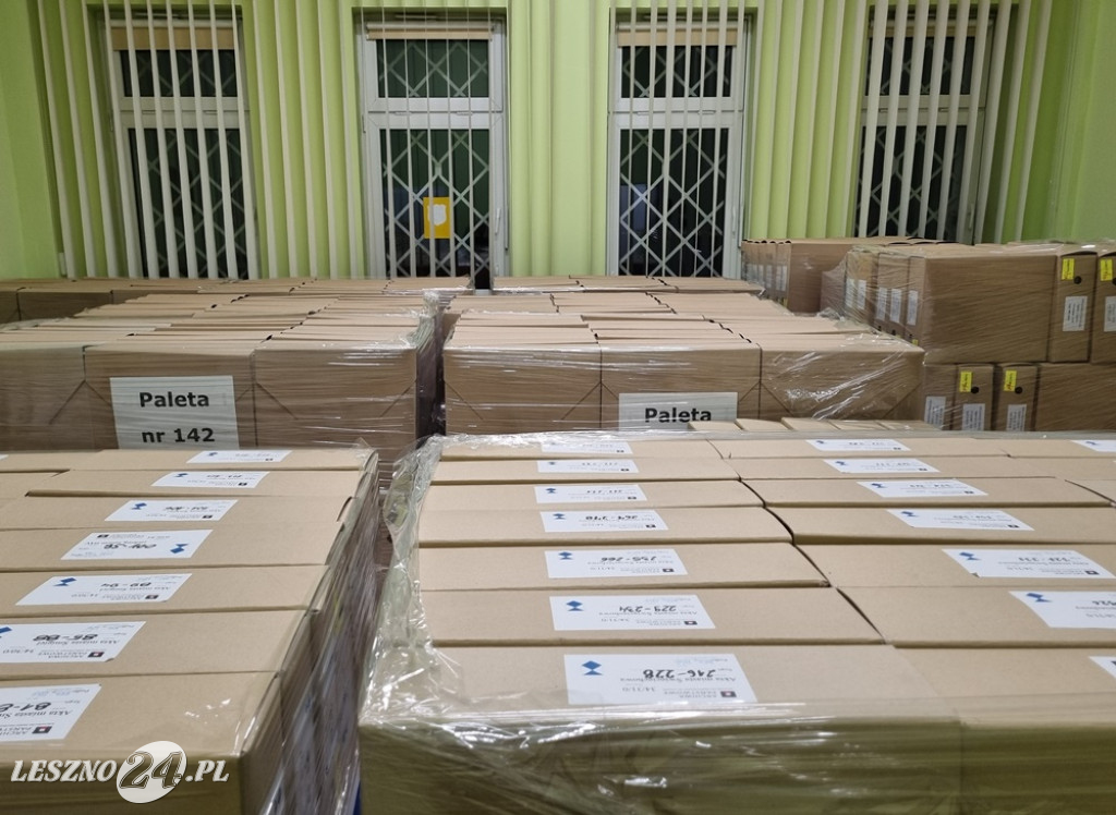 Transport akt z Archiwum Państwowego w Lesznie