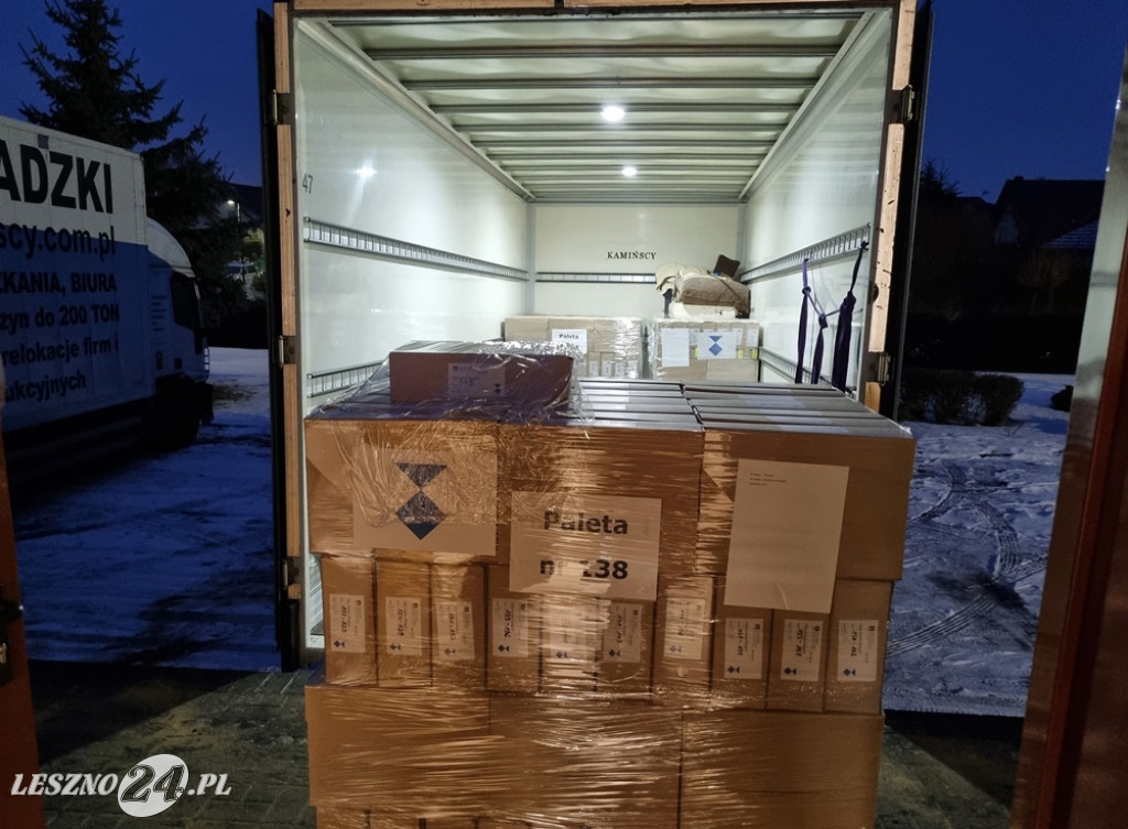 Transport akt z Archiwum Państwowego w Lesznie