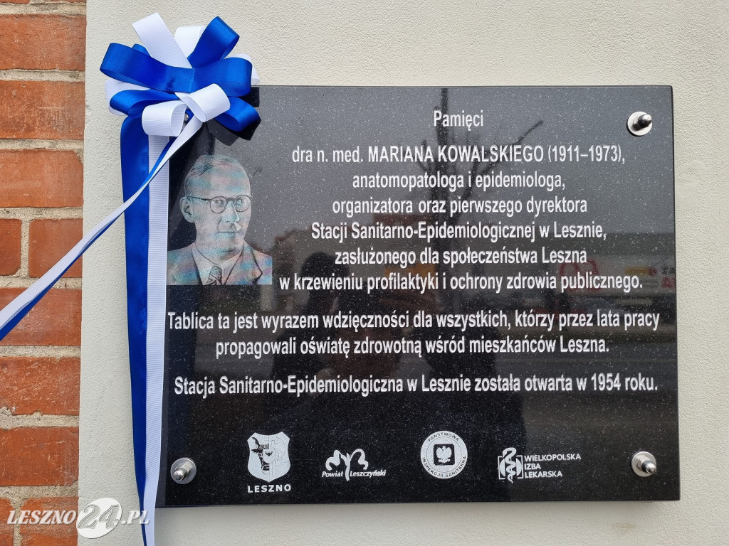 Odsłonięcie tablicy dra n. med. Mariana Kowalskiego