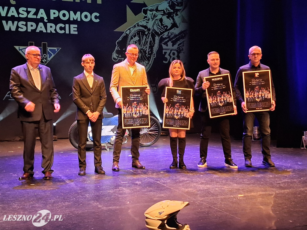 Żużlowa gala w Teatrze Miejskim w Lesznie