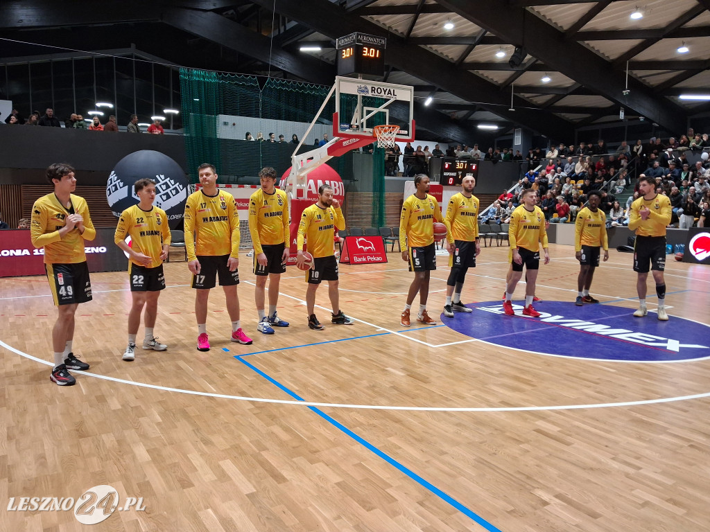 Ciężki bój koszykarzy Novimex Polonii