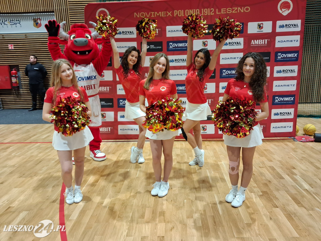 Ciężki bój koszykarzy Novimex Polonii