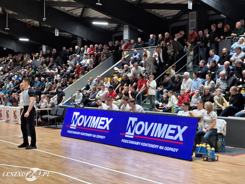 Ciężki bój koszykarzy Novimex Polonii