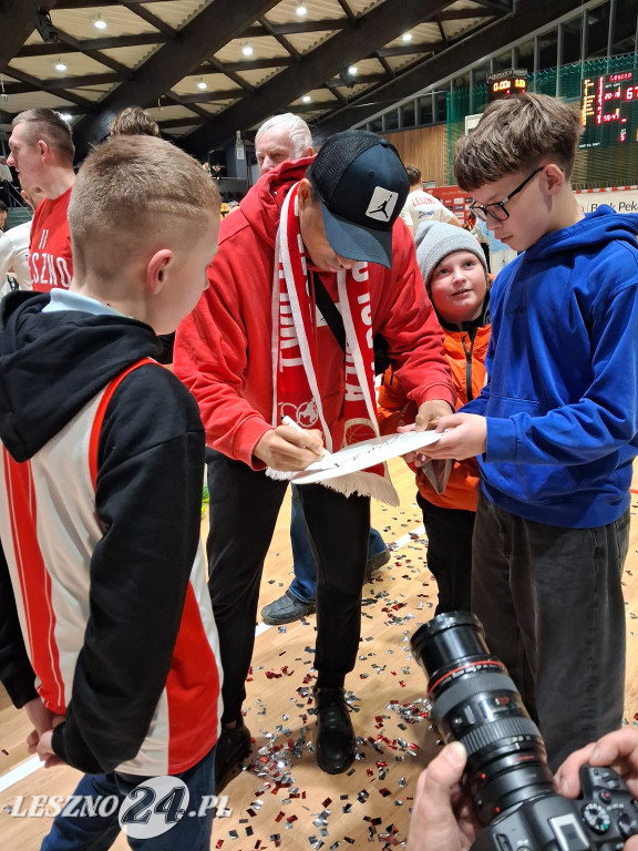 Ciężki bój koszykarzy Novimex Polonii