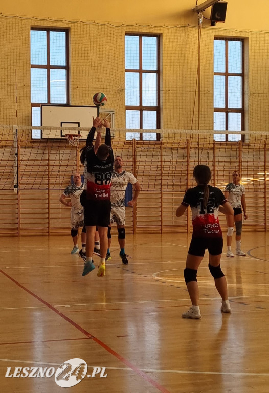 Siatkarze dla WOŚP w Rydzynie