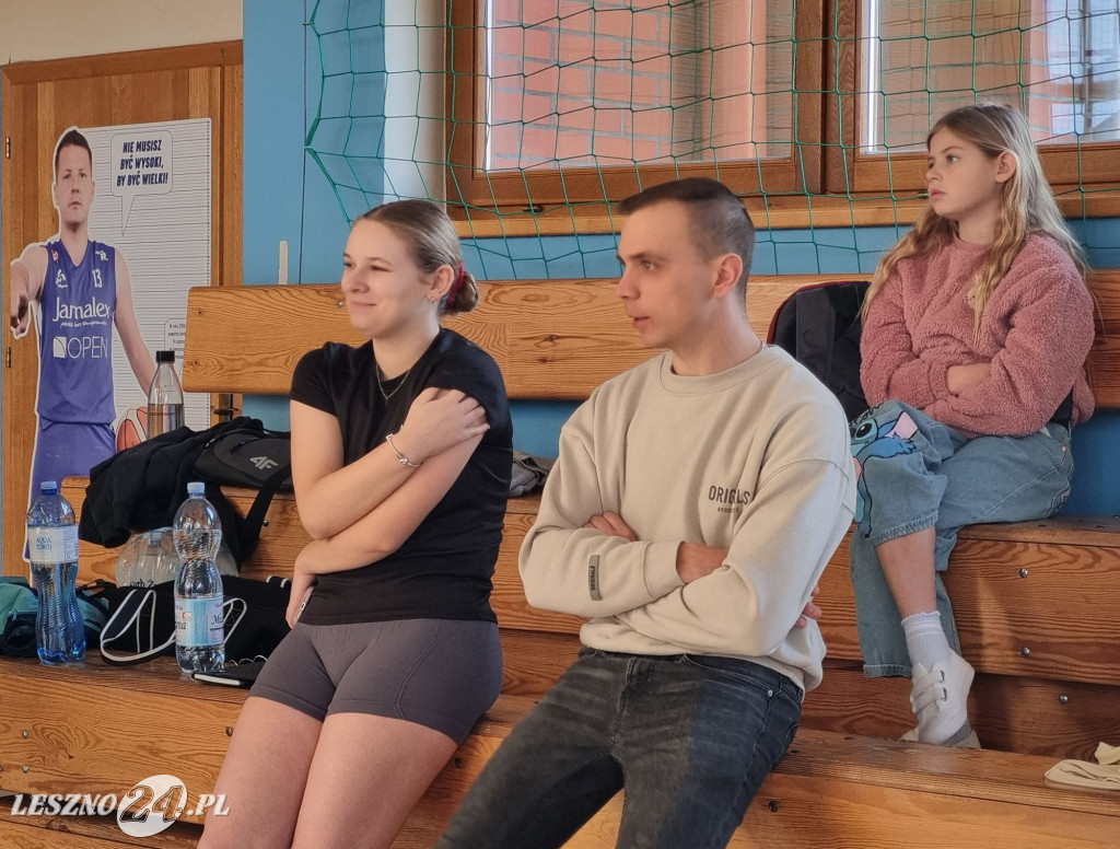 Siatkarze dla WOŚP w Rydzynie