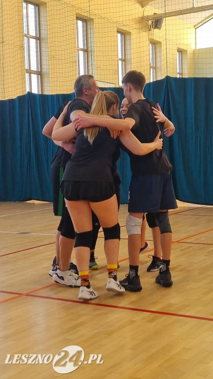 Siatkarze dla WOŚP w Rydzynie