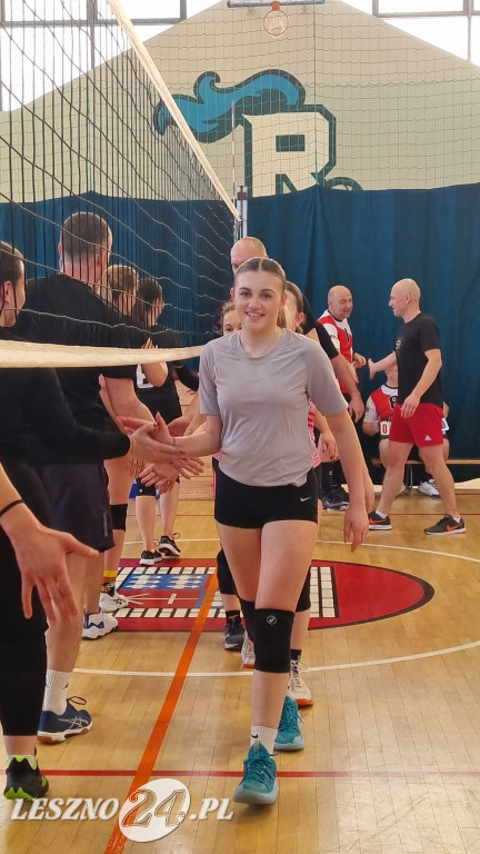 Siatkarze dla WOŚP w Rydzynie