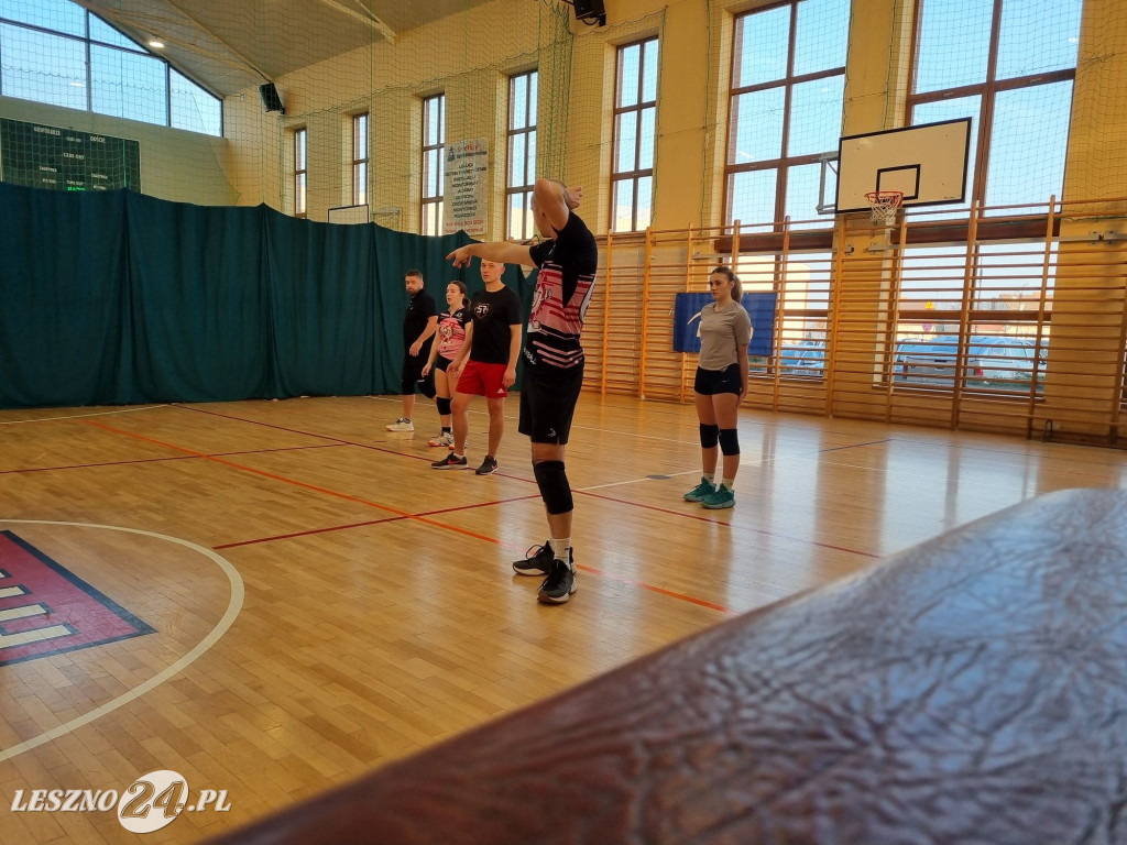 Siatkarze dla WOŚP w Rydzynie