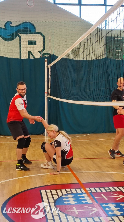 Siatkarze dla WOŚP w Rydzynie