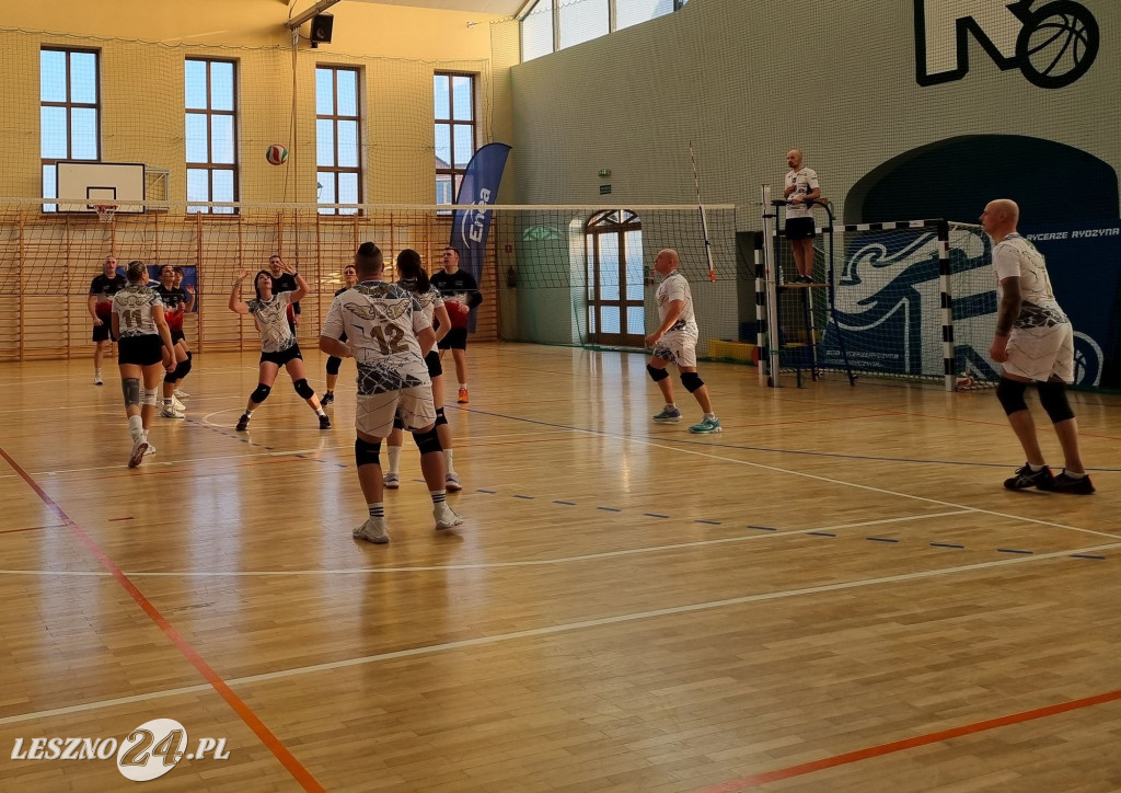 Siatkarze dla WOŚP w Rydzynie