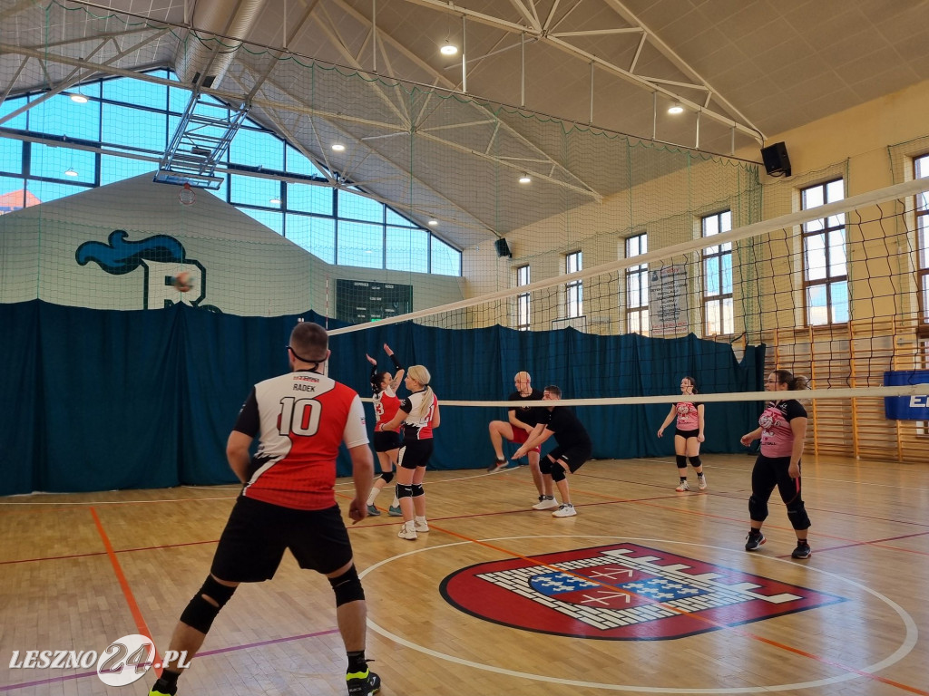 Siatkarze dla WOŚP w Rydzynie