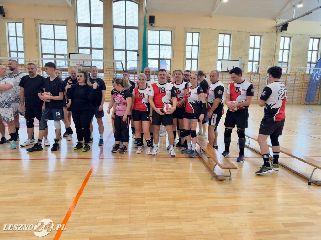 Siatkarze dla WOŚP w Rydzynie