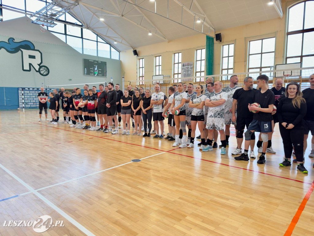 Siatkarze dla WOŚP w Rydzynie