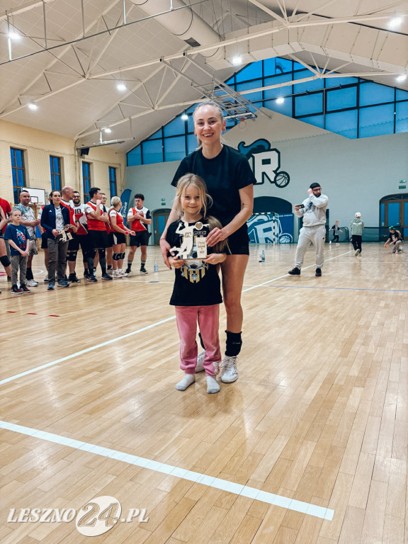 Siatkarze dla WOŚP w Rydzynie