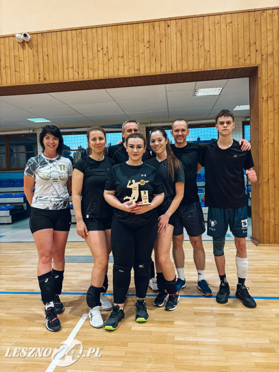 Siatkarze dla WOŚP w Rydzynie