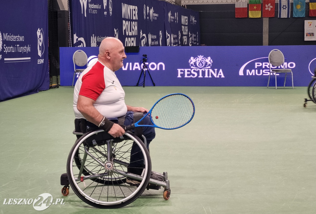 Pokazowy mecz tenistów na wózkach